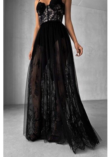 Long lace skirt with a velvet waistband