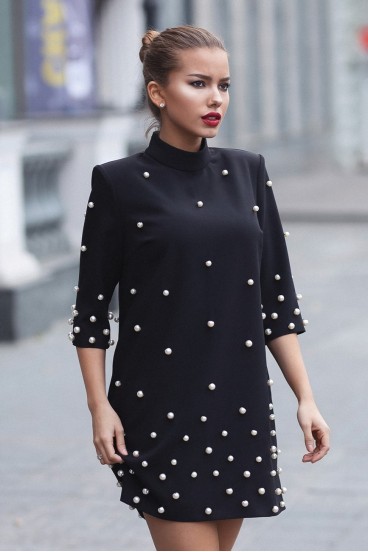 Short A-line dress decorated with pearls