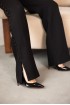 Брючный костюм двойка: пиджак с кружевной спиной и брюки клеш с жемчугом