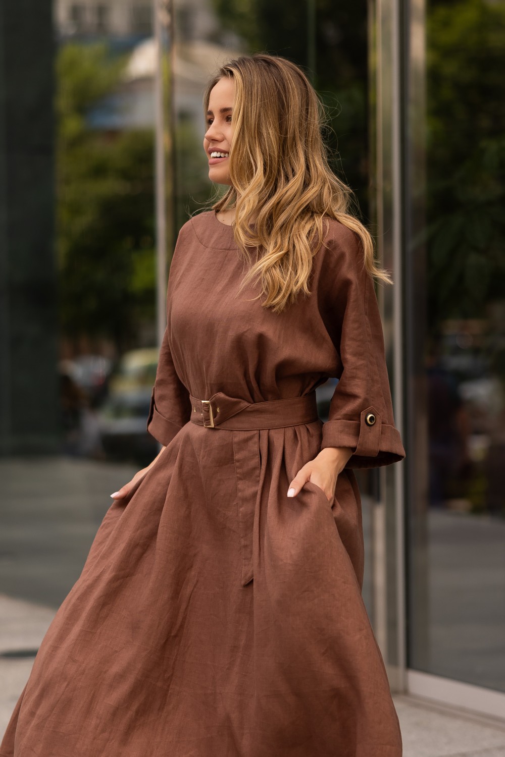 Linen dress with loose silhouette and one-piece kimono sleeves