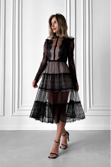 Transparent speckled dress with lace, beige lining