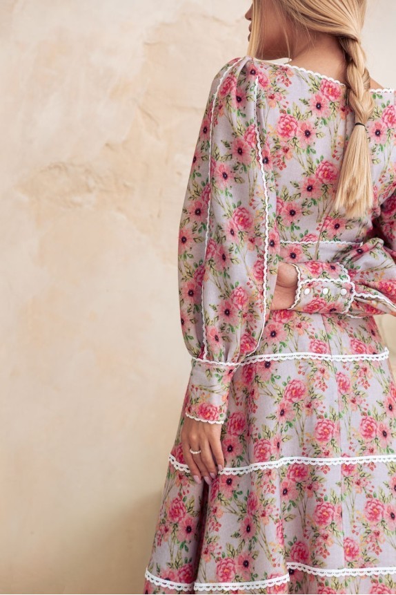 Flared dress with lace, made of Italian dress wool with floral print