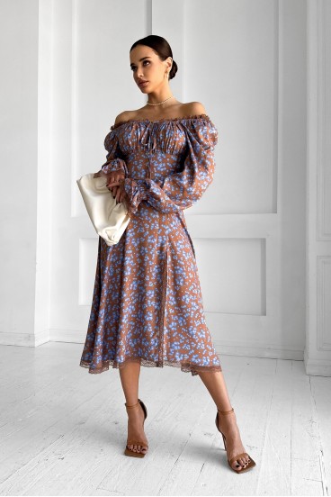 Midi dress made of Italian viscose, with long sleeves and lace