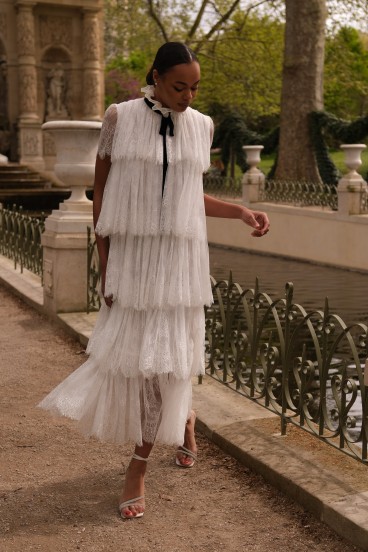 Long lace Chantilly dress with a loose silhouette