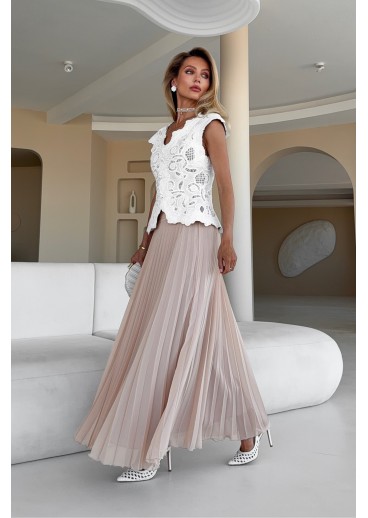 Long pleated chiffon skirt Long pleated chiffon skirt