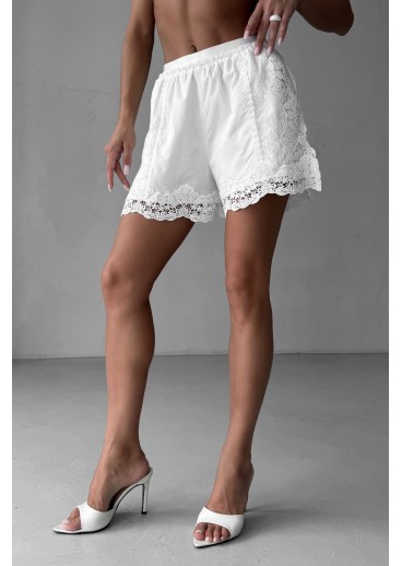 Embroidered cotton shorts with pockets Embroidered cotton shorts with pockets