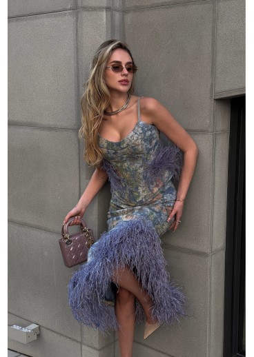 Skirt made of Italian printed fabric, featuring feathers Skirt made of Italian printed fabric, featuring feathers