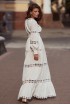 Dress in the floor with wide lace