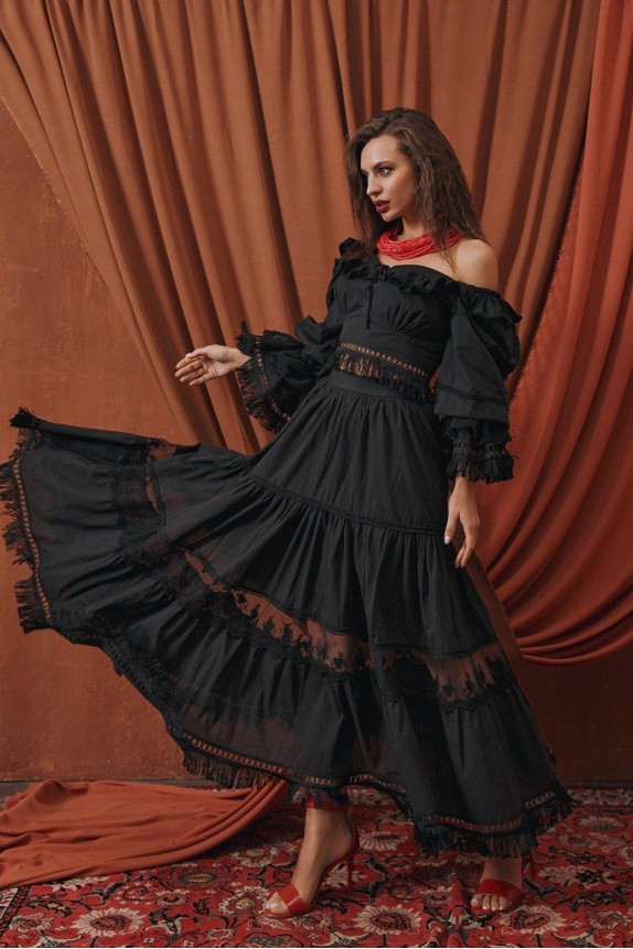 Cotton suit with fringe with skirt