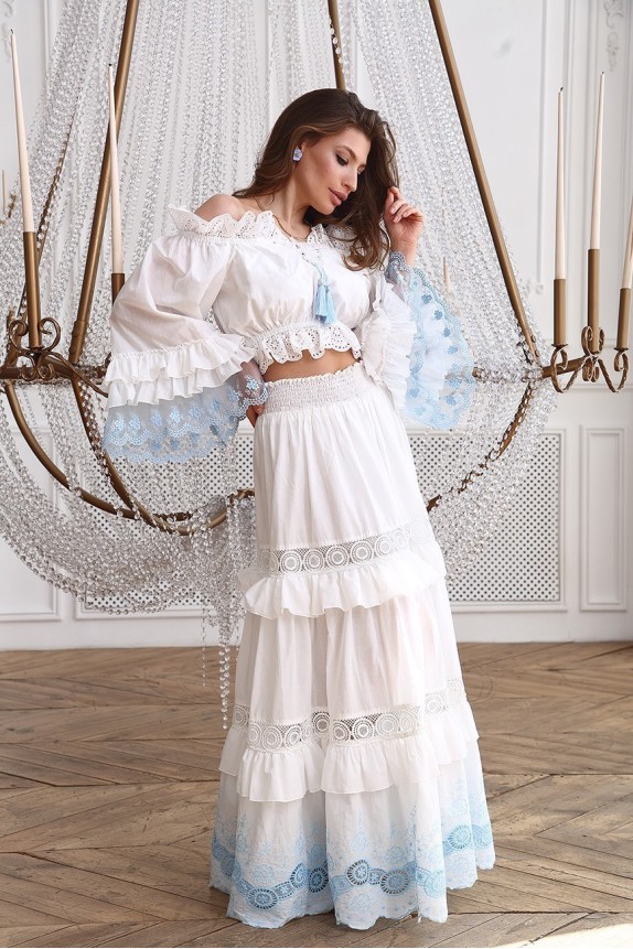 Florencia cotton suit with embroidery