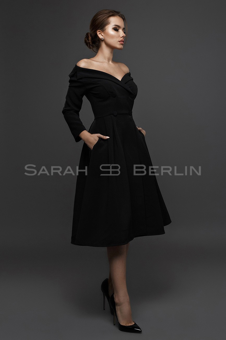Dress on a wrap with semi-open shoulders