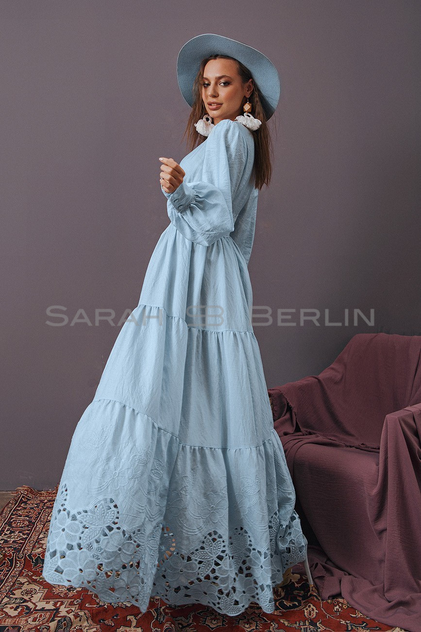 Cotton dress with high waist in the floor, with embroidery and lace