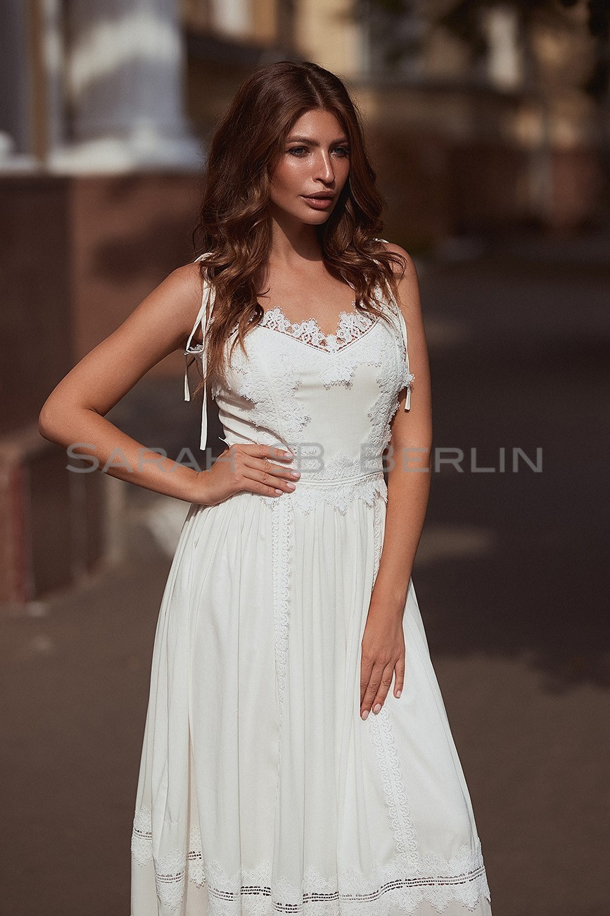Cotton sundress with lace on thin braces