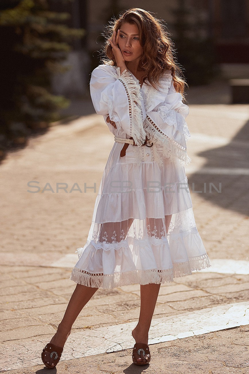 Cotton dress with lace and fringe