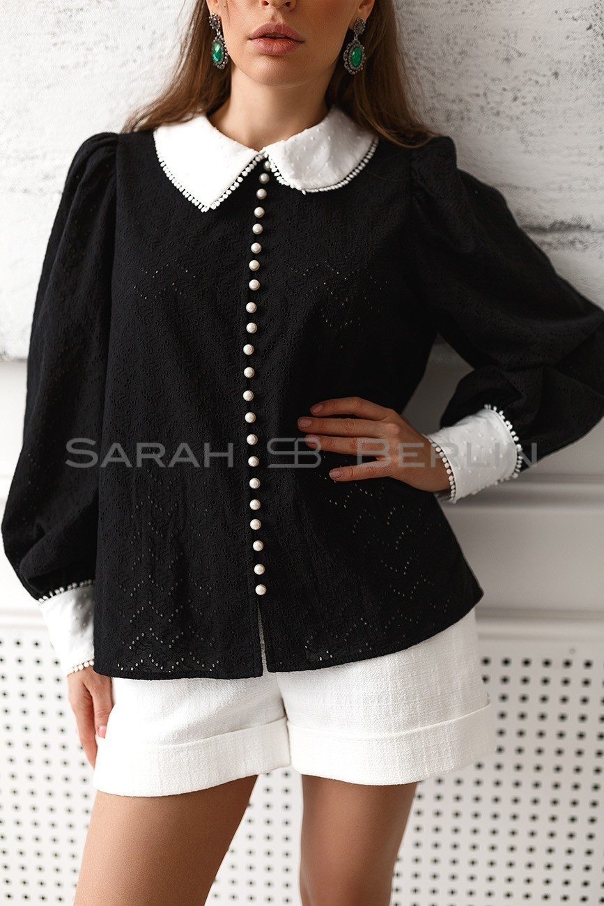 Proshva blouse with white collar and pearl