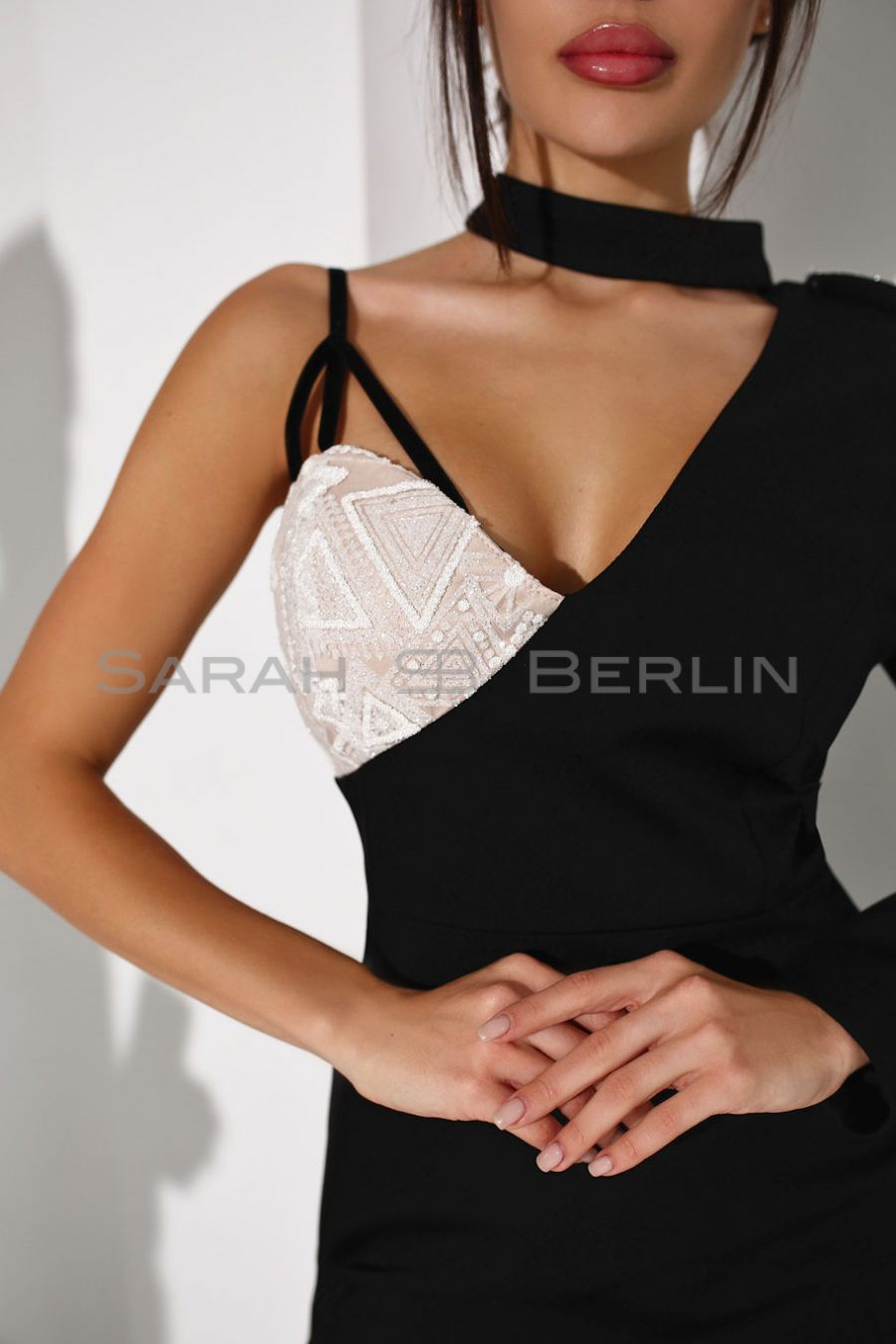 One shoulder dress with epaulet