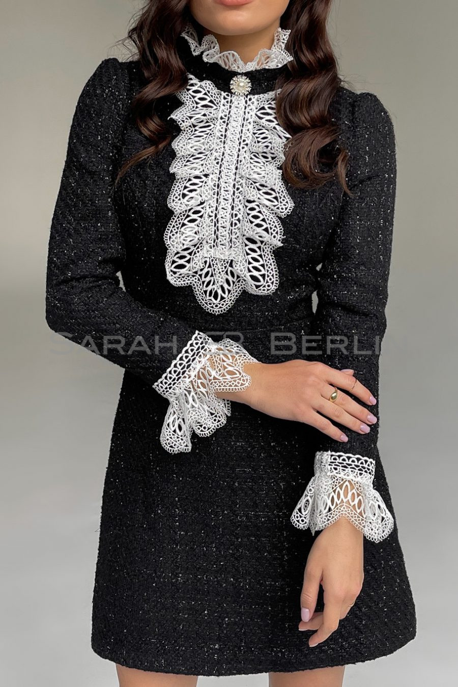 Short tweed dress with lace jabot