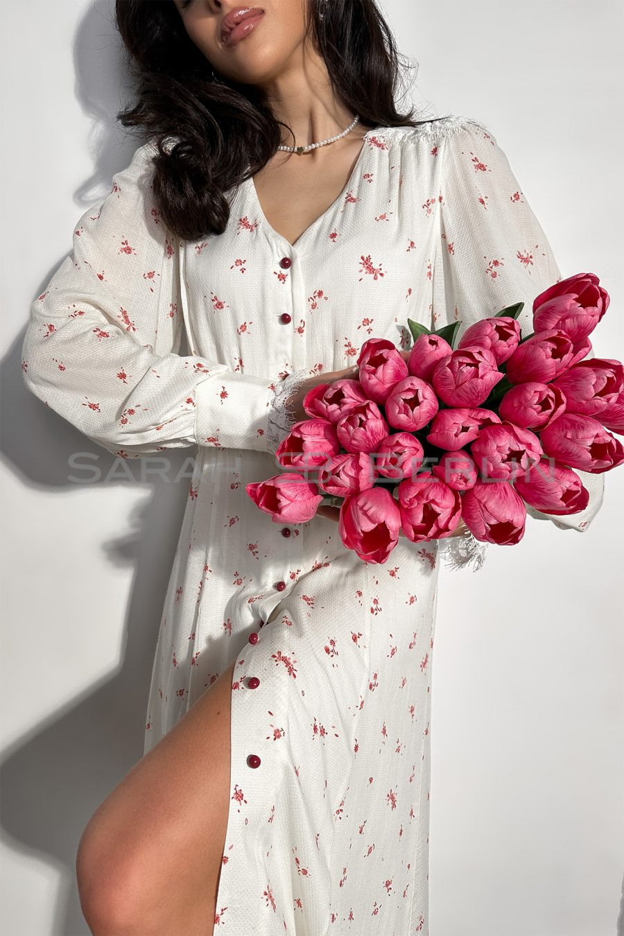 Платье вискоза с цветочным принтом, с кружевной кокеткой