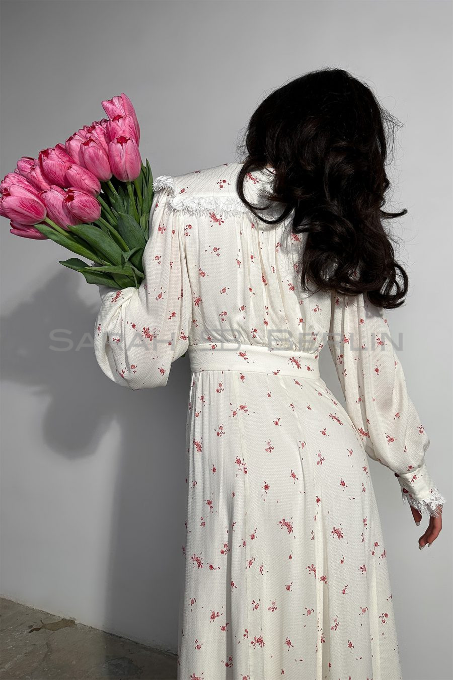 Floral print viscose dress with lace yoke