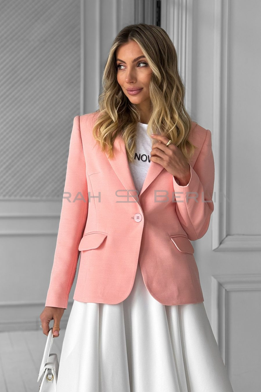 Jacket with round edges, made from Italian suiting fabric