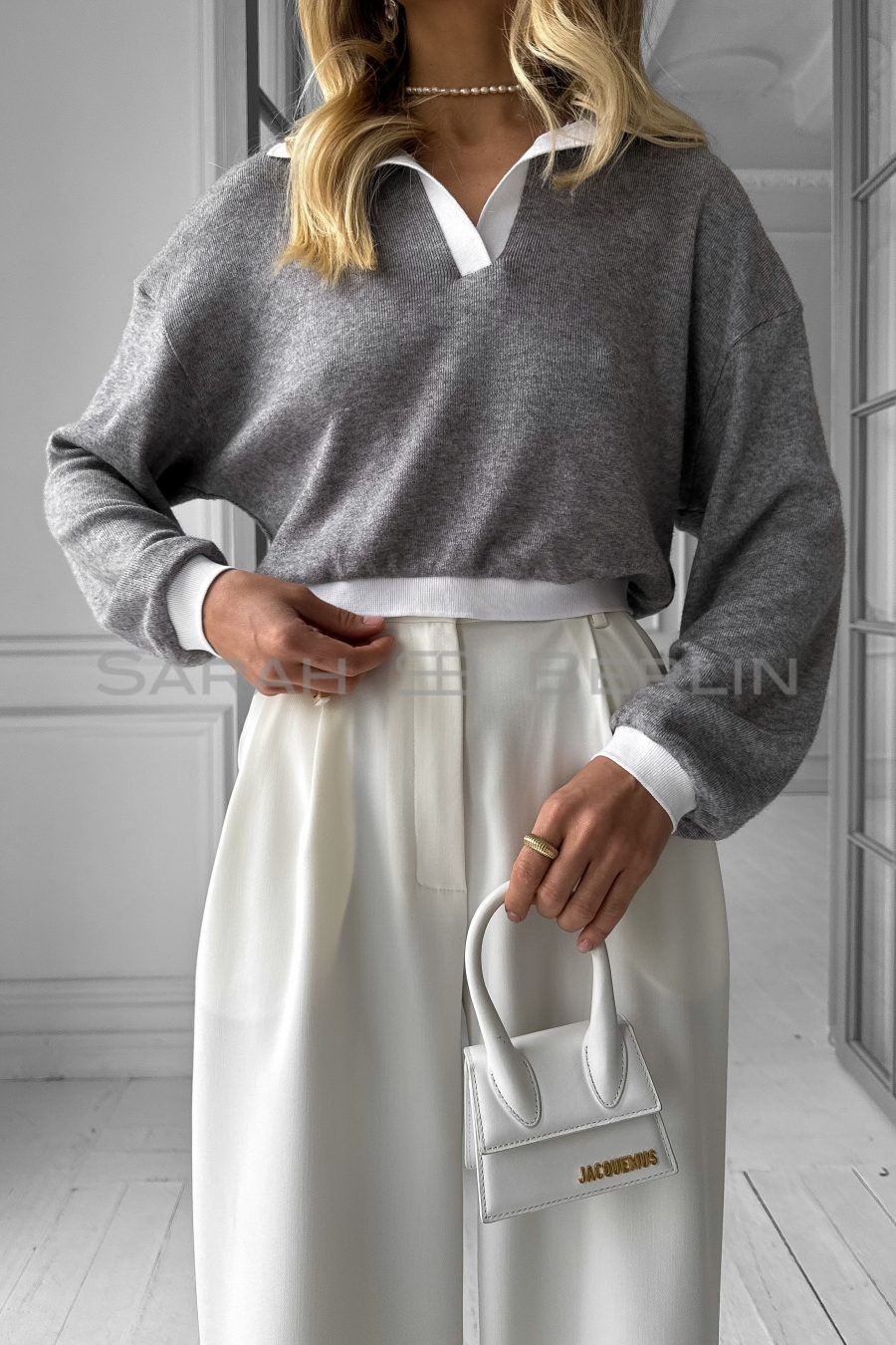 Knitted viscose crop pullover with polo collar