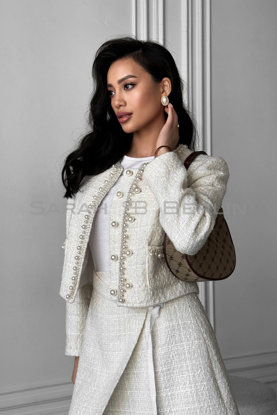 Tweed cotton jacket with double clasp, embroidered with pearls and stones
