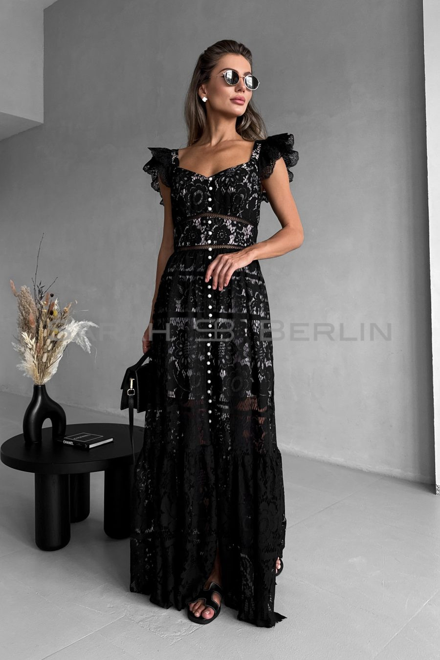 Floor-length lace sundress with wings, with pearls