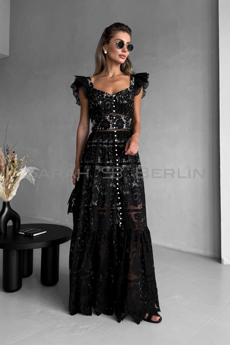 Floor-length lace sundress with wings, with pearls