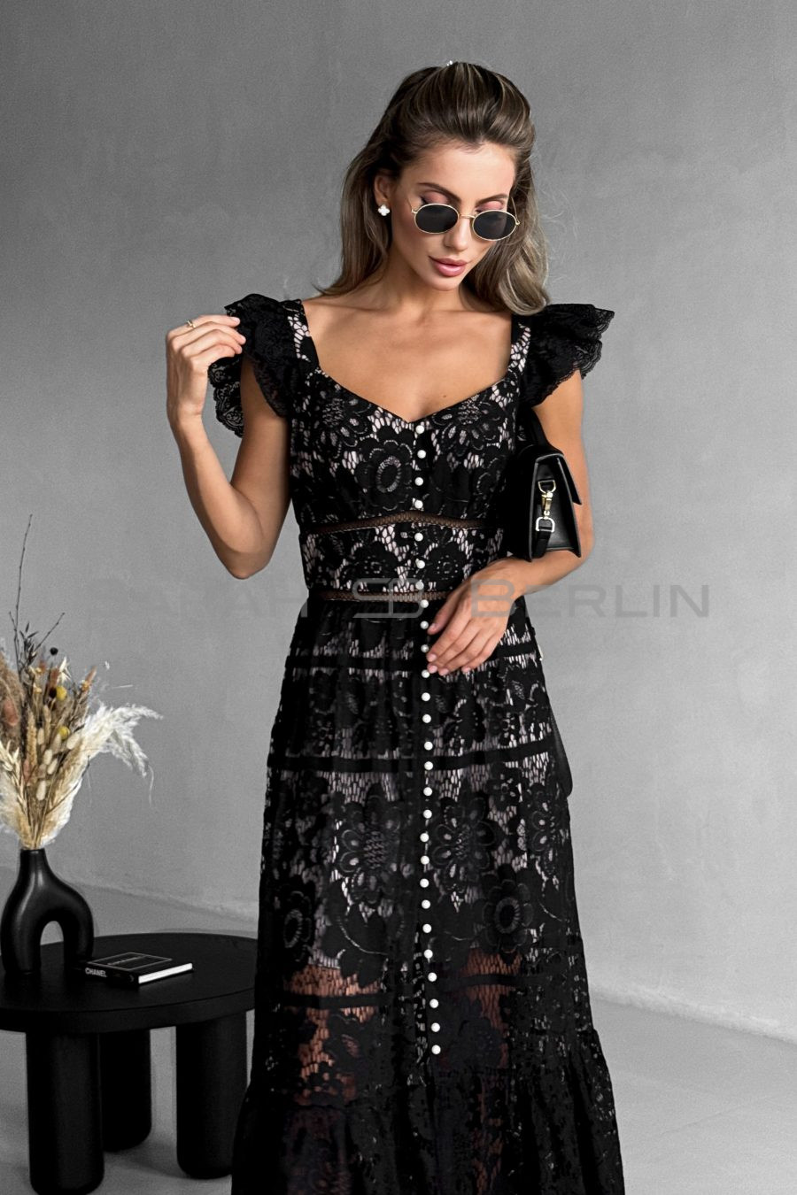 Floor-length lace sundress with wings, with pearls