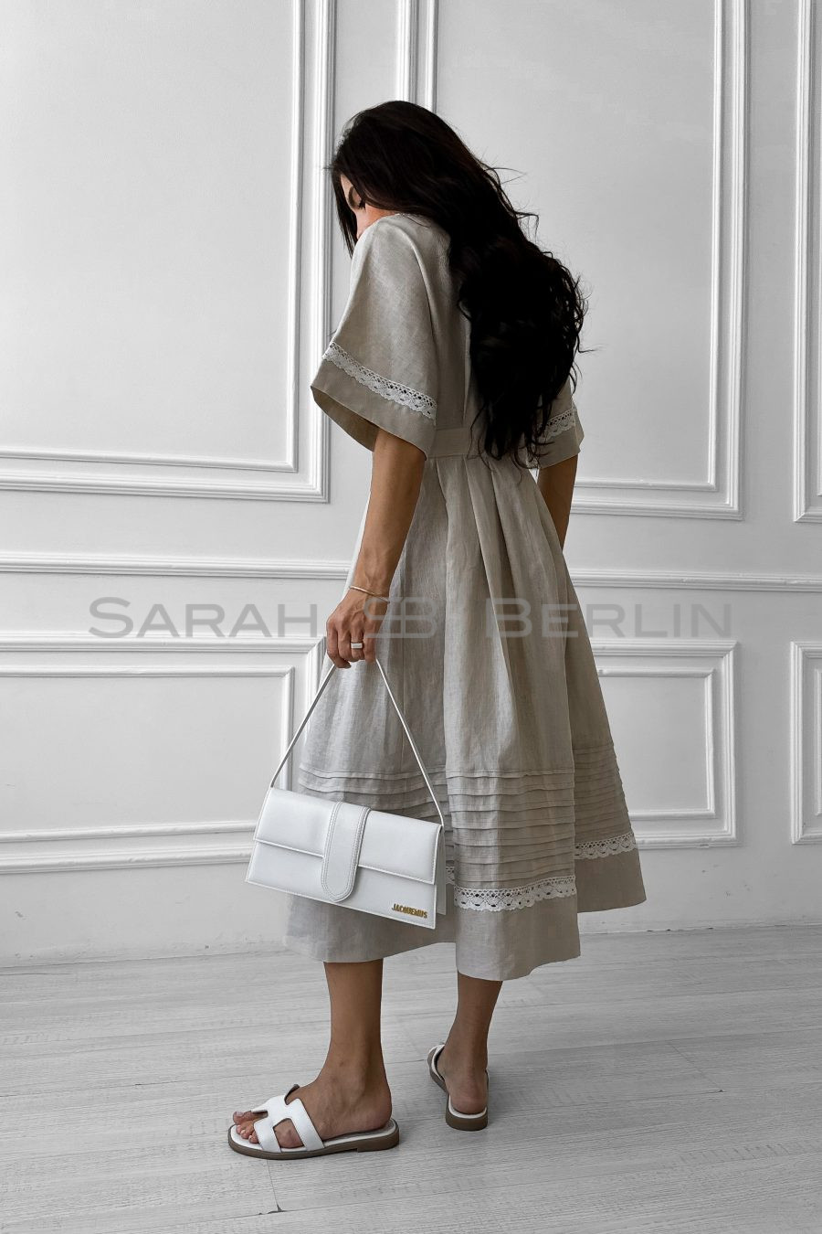 Linen wrap dress with one-piece sleeves and lace