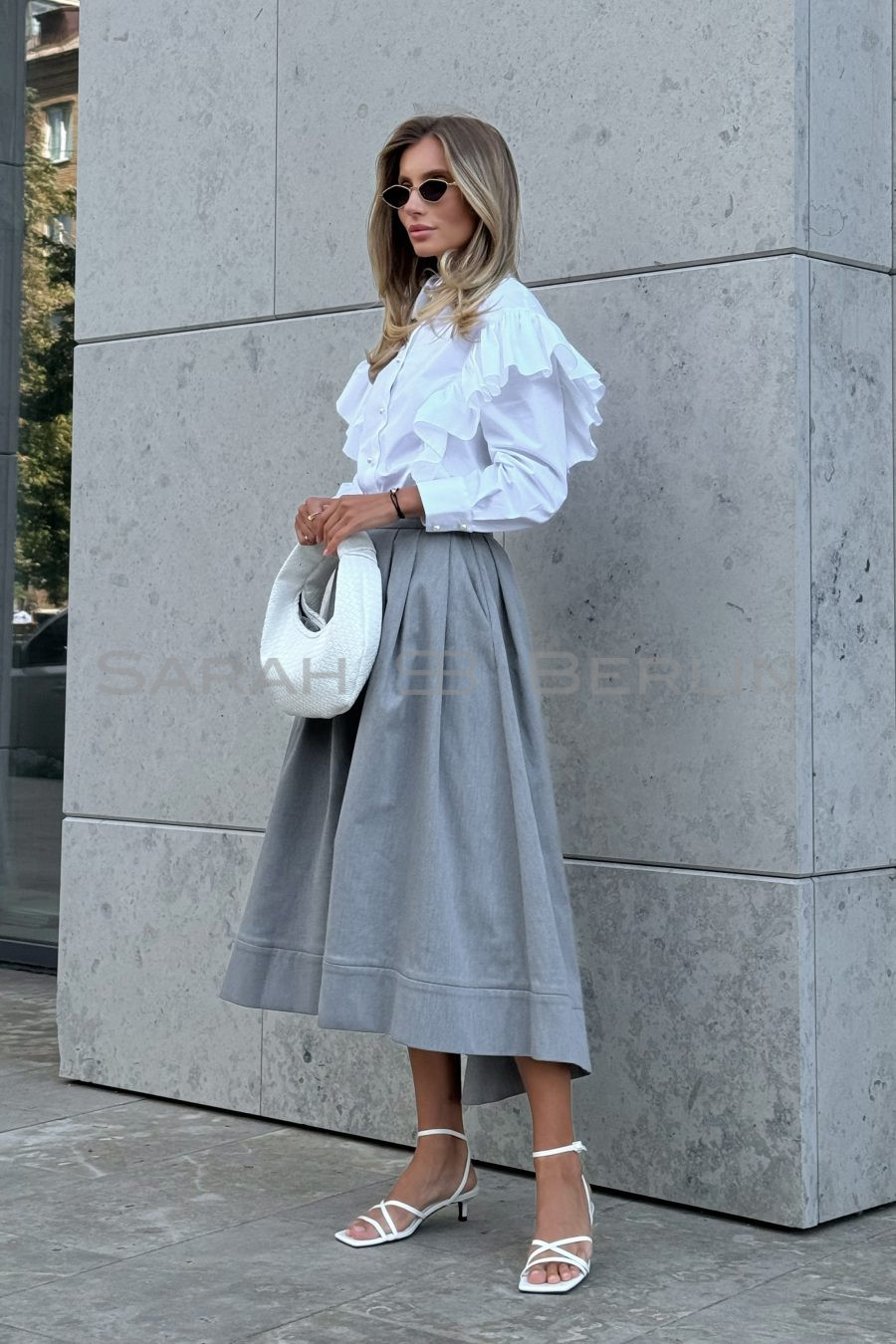 Cotton blouse with dropped sleeves, with wings