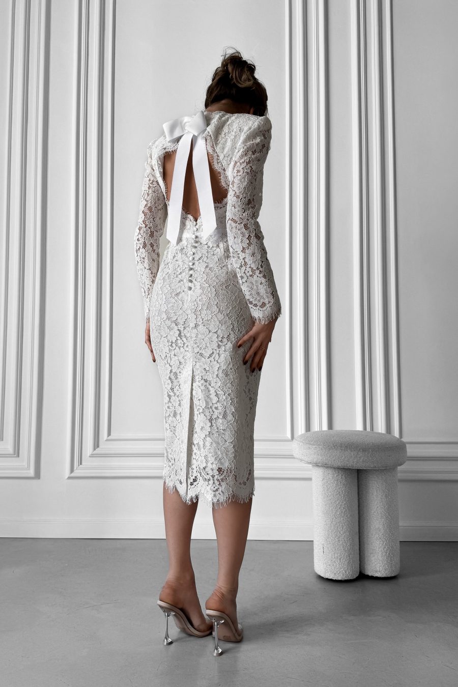 Lace, silhouette midi dress, with an open back, with a removable bow