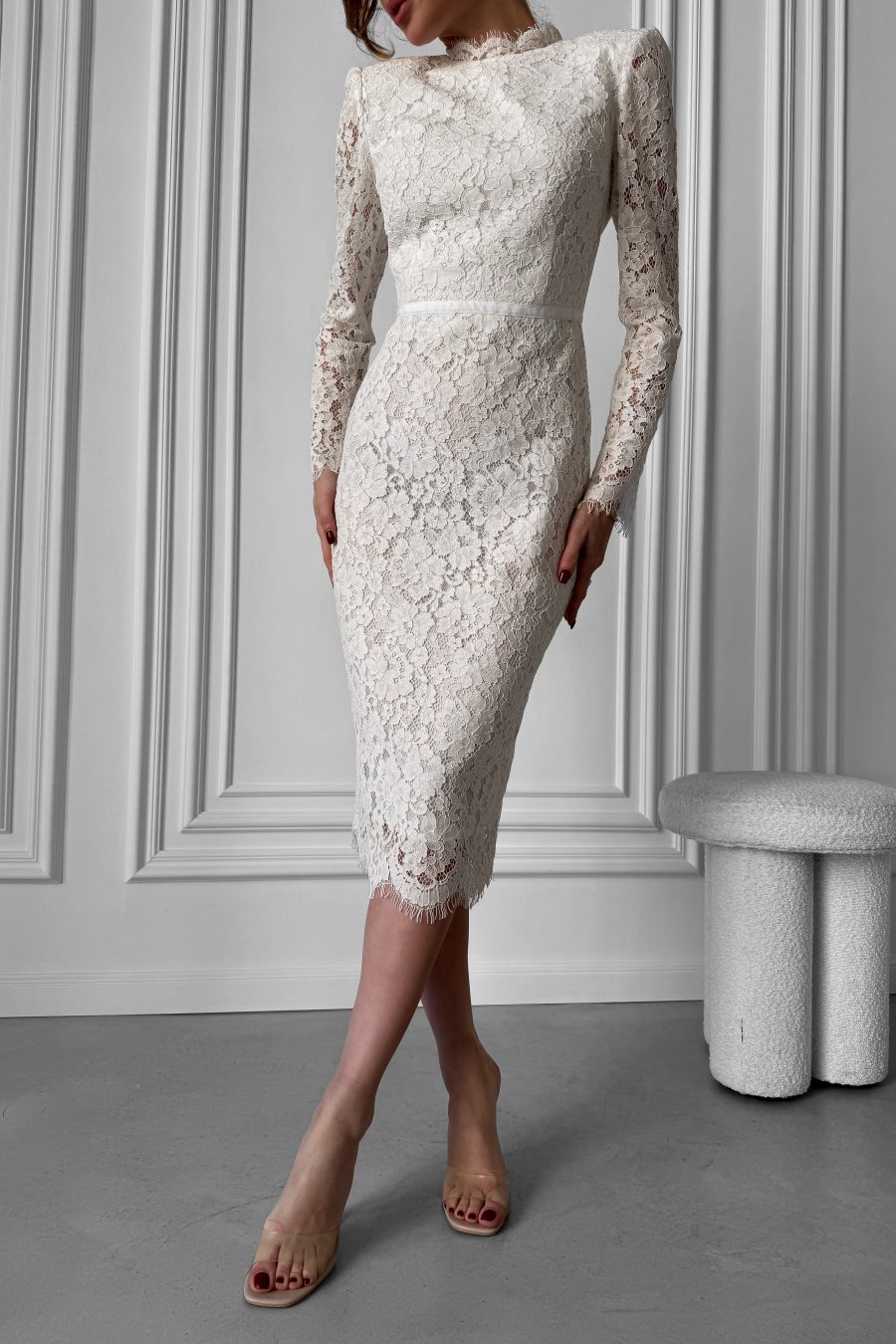 Lace, silhouette midi dress, with an open back, with a removable bow