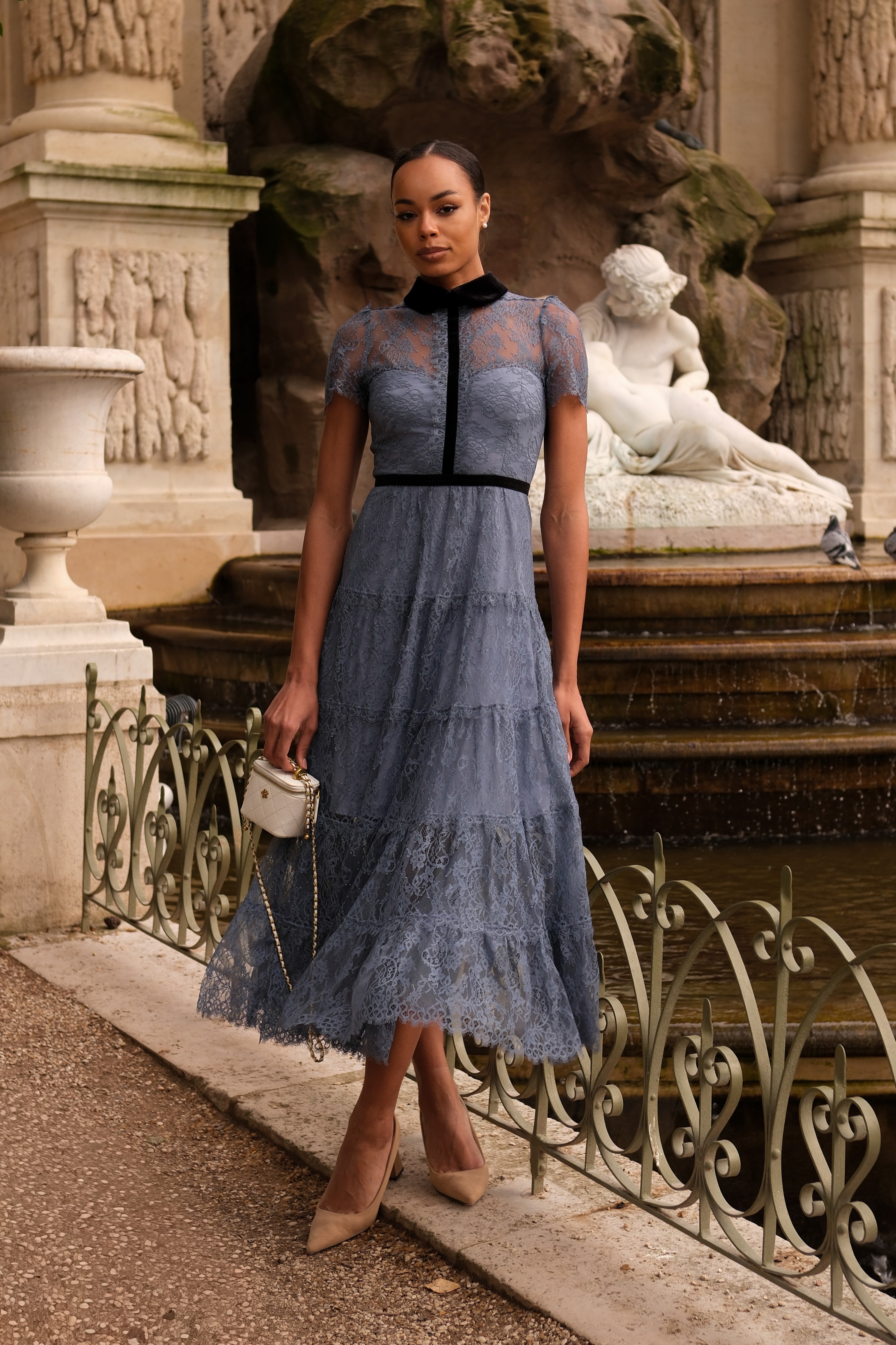 IMG_1048-2 Кружевное платье шантильи миди с бархатным воротником и поясом