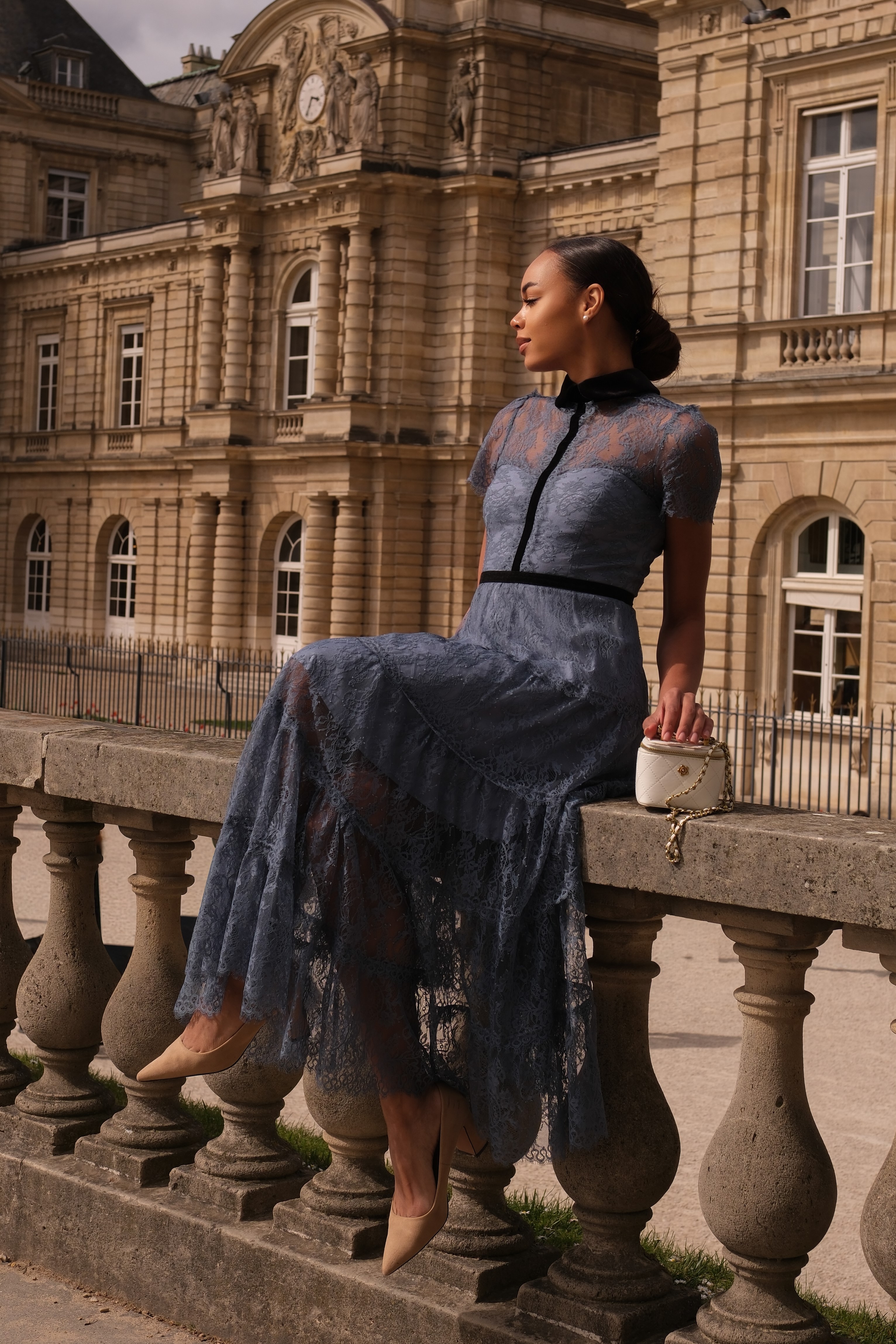 IMG_1079-2 Кружевное платье шантильи миди с бархатным воротником и поясом